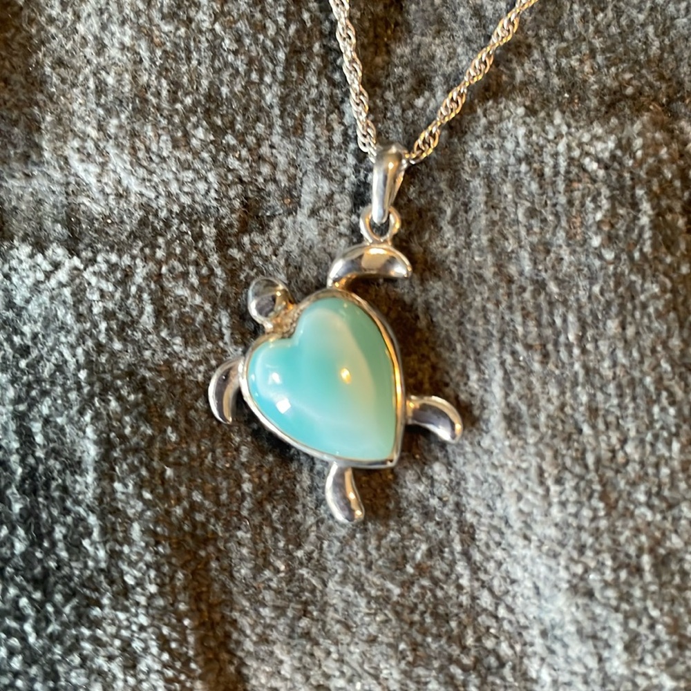 Marahlago Larimar turtle pendant necklace
